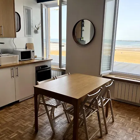 A L'Est - Studio Vue Mer Sur La Digue Arromanches-les-Bains Exterior foto