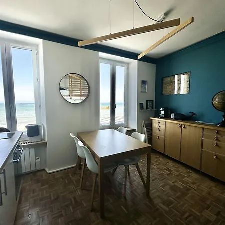 A L'Est - Studio Vue Mer Sur La Digue Arromanches-les-Bains Exterior photo